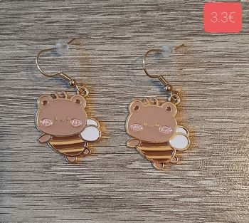 a vendre boucles d'oreilles.neuves emballees