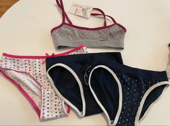 Lot de 4 sous-vêtements 8/10 ans
