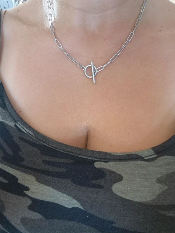 Jolie collier gros maillon en acier