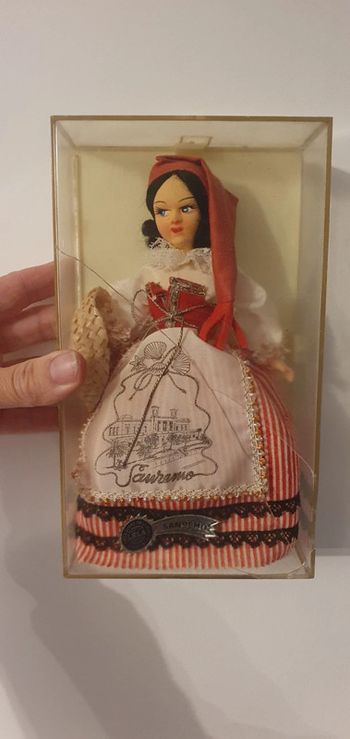 Poupée vintage