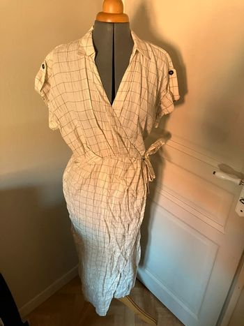 Robe légère portefeuille carreaux fenêtres