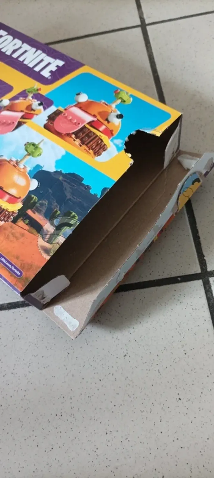 Lego Fortnite 77070 boîte vide ! - photo numéro 3