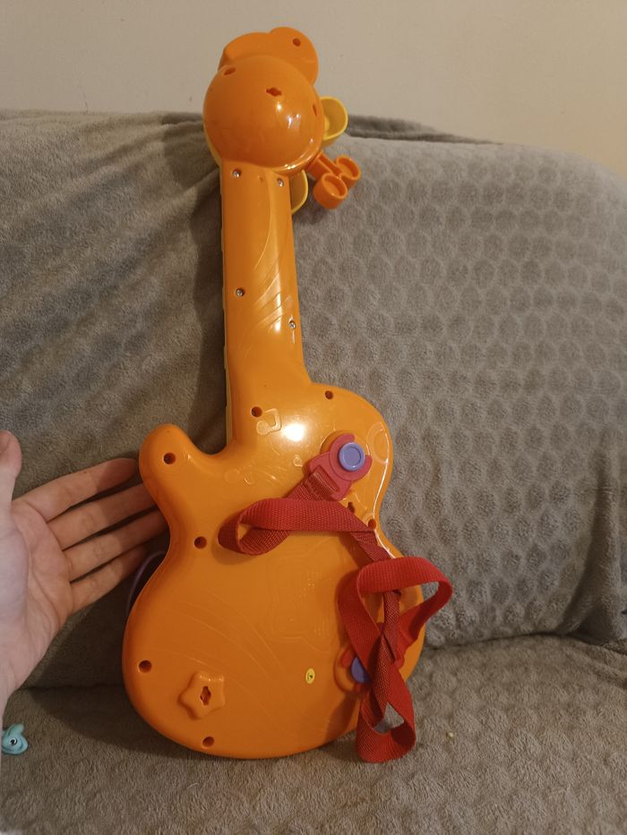 Guitare vtech - photo numéro 2