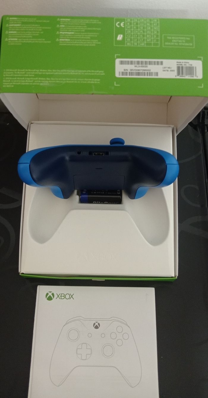 😍 manette bleue Xbox one sx séries xs et pc en boîte - photo numéro 2