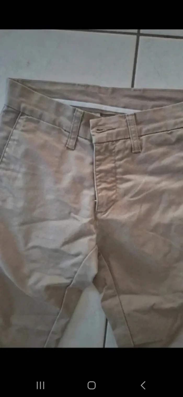 Chino beige carhartt beige taille xs Très bon état - photo numéro 5