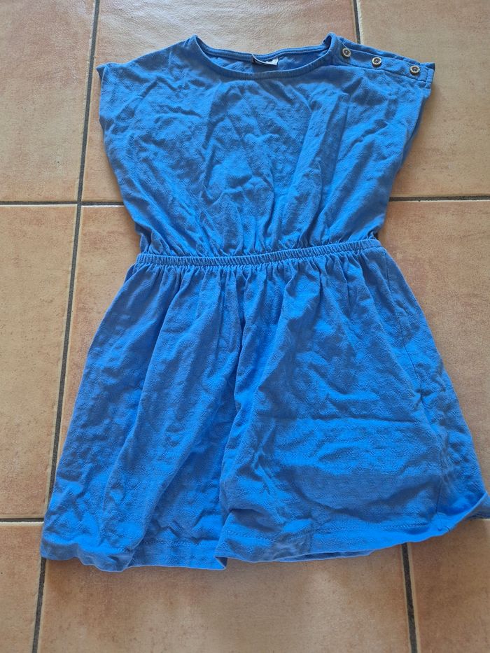 Robe tape a l'oeil