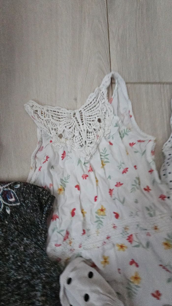 Lot de 4 robes et salopette été taille 5 ans - photo numéro 4