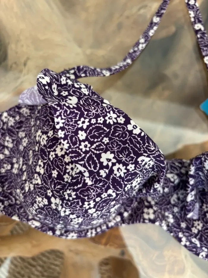 Haut de Maillot de bain Maison Lejaby violet fleurs blanc 85D volants - photo numéro 4