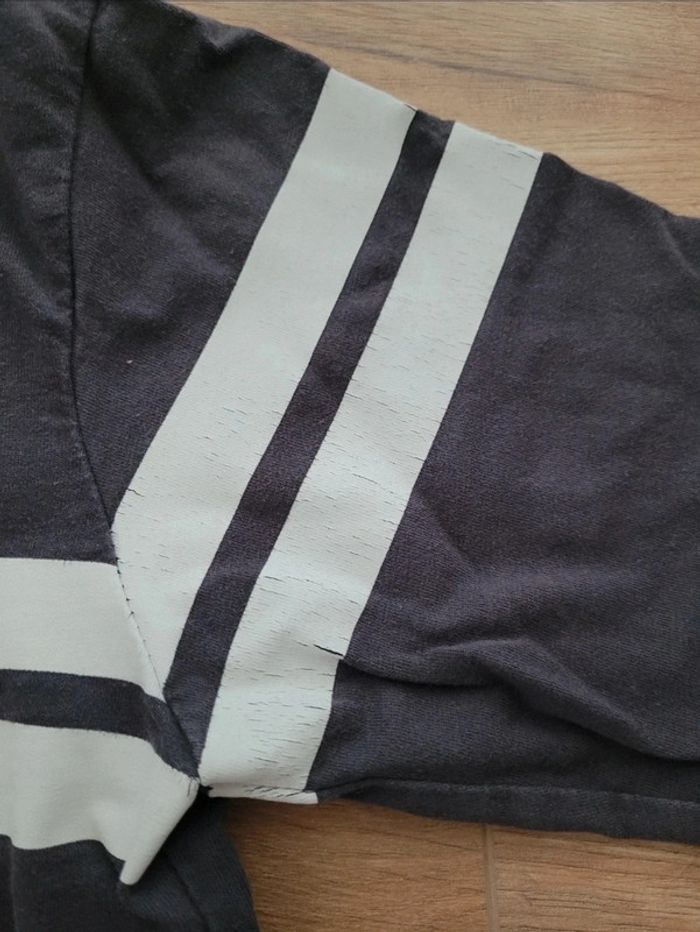 T-shirt à capuche Mickey Disney 5-6 ans - photo numéro 4