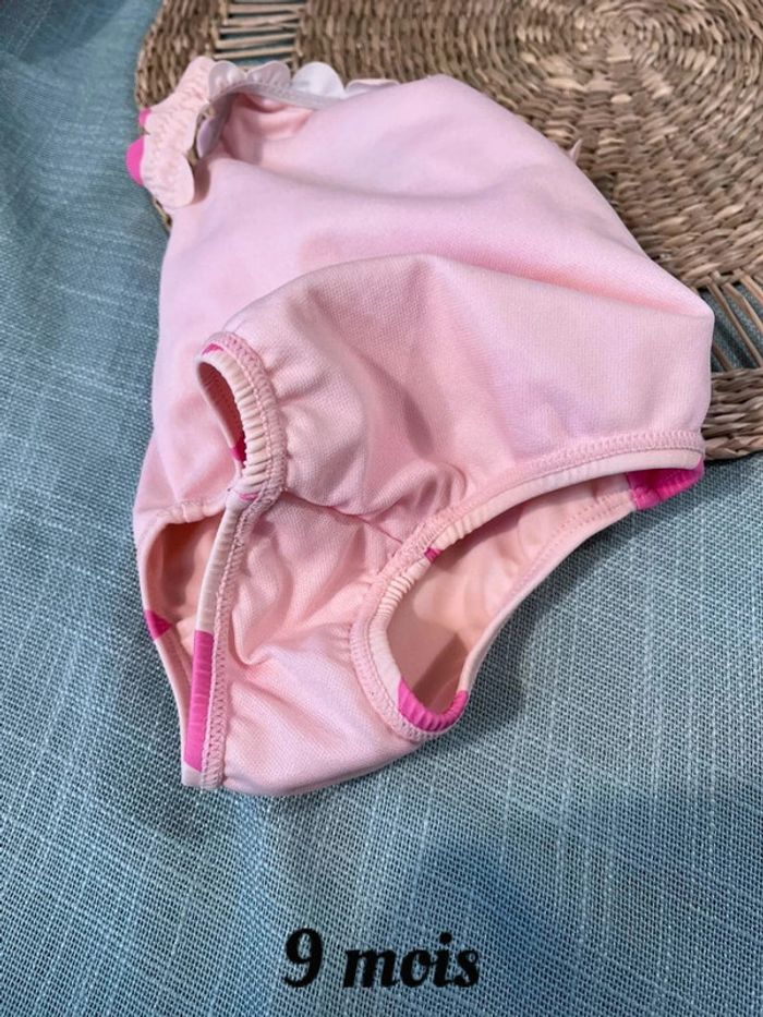 Maillot de bains cœur taille 9 mois - photo numéro 3
