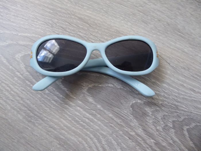 Lunette de soleil bébé - photo numéro 3