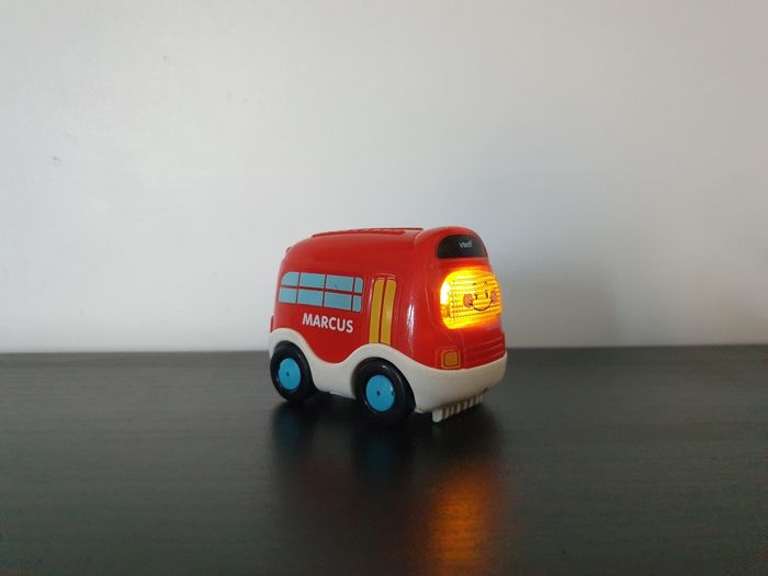 Tut tut bolide "Marcus, le minibus" VTech