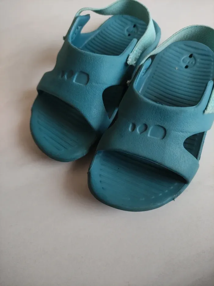 Claquettes piscine - photo numéro 5