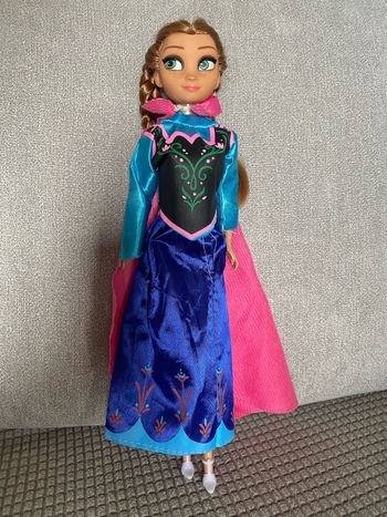 Poupée Anna reine des neiges Frozen Disney