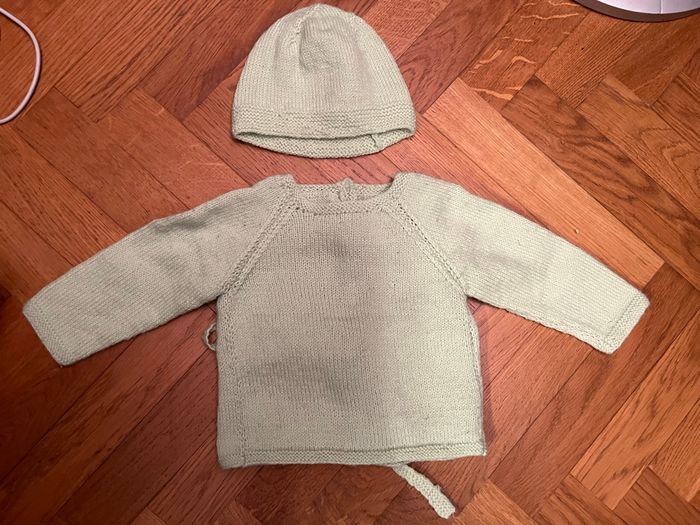 Brassière bébé naissance / 1mois vert anis avec bonnet