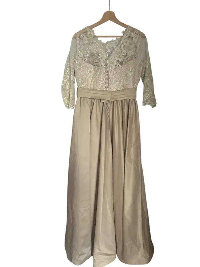 Robe de soirée - photo numéro 3