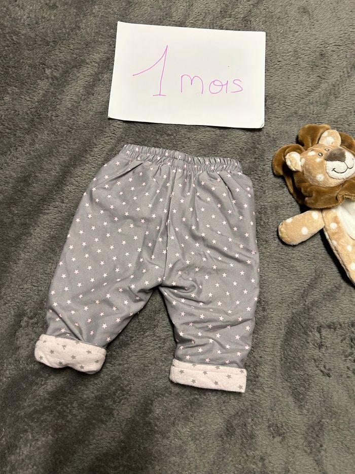 Pantalon 1 mois - photo numéro 4