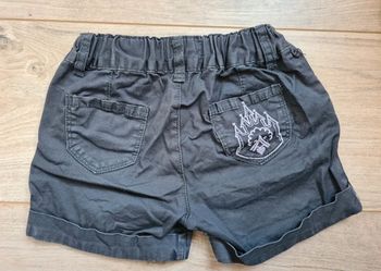 Short la compagnie des petits 4 ans