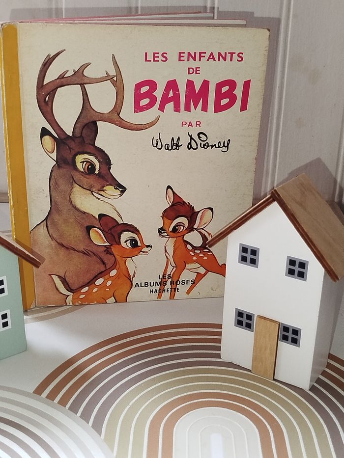 📚 Vintage Hachette Les albums Roses Les enfants de Bambi