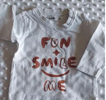 T-shirt manches longues fun + smile gémo 3 mois