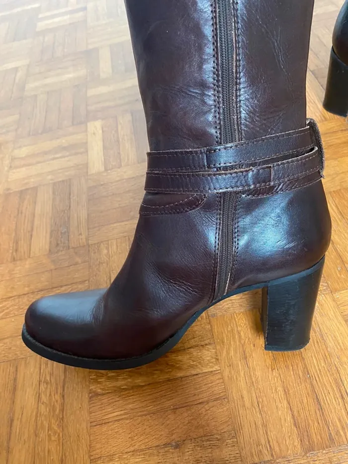 Bottes en cuir marron - photo numéro 4