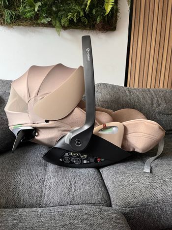 Cybex Cloud T plus beige 