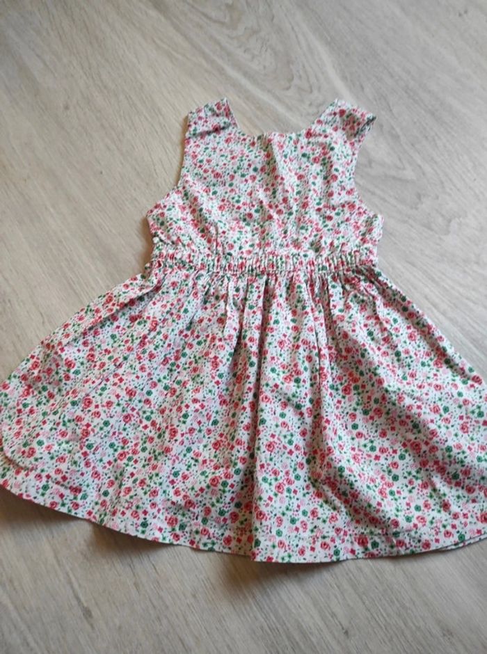Robe fleuries 3 ans - photo numéro 2