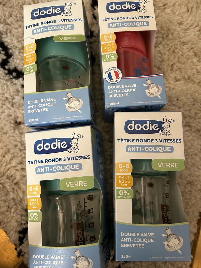 4 biberons anti colique 150ml dodie verre et plastique