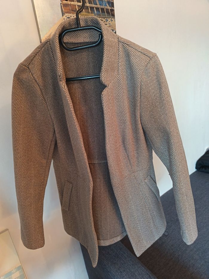 Veste Attention défaut au dos - photo numéro 3