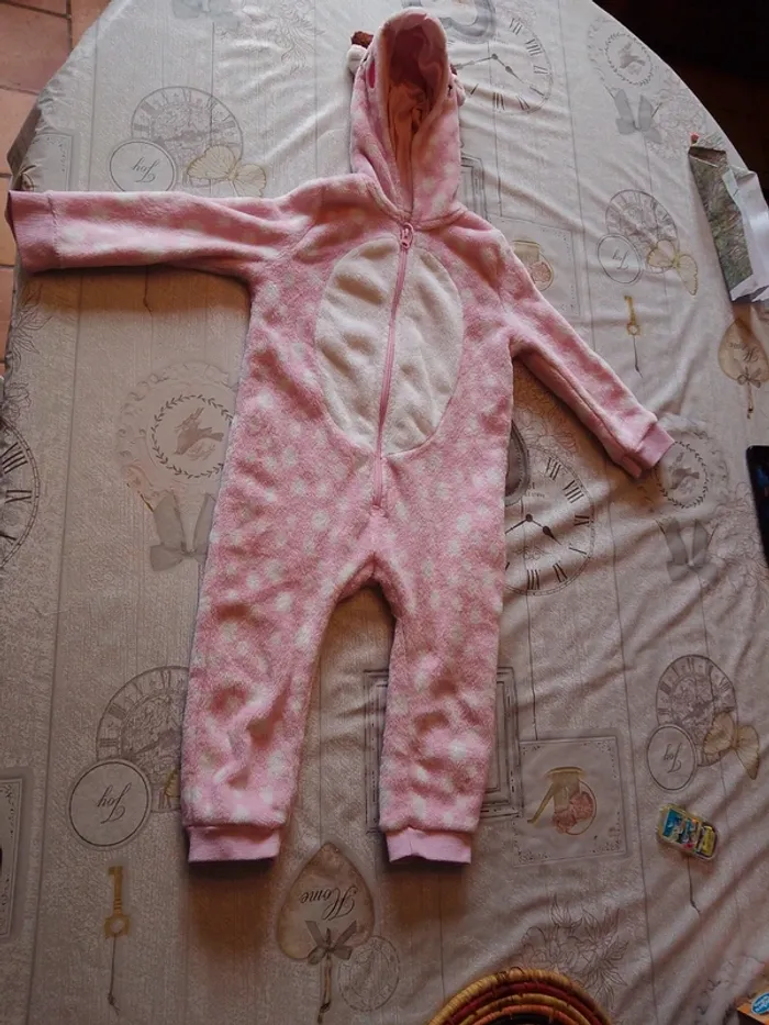 Combinaison pyjama 2/3 ans
