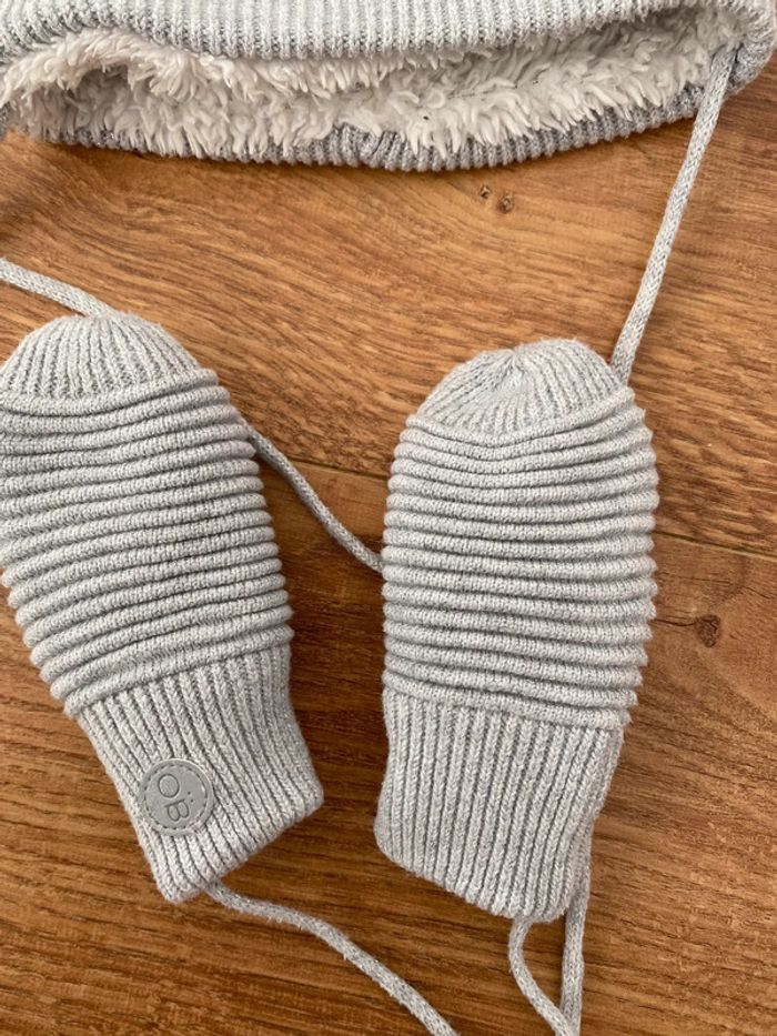 Bonnet et moufles 6 mois - photo numéro 3