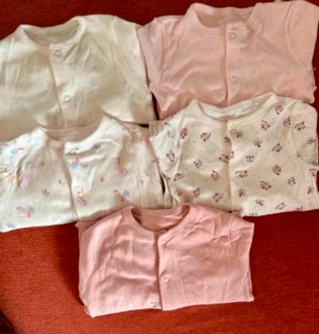 Lot 5 pyjamas Primark neufs sans étiquette, taille 3-6 mois 68cm