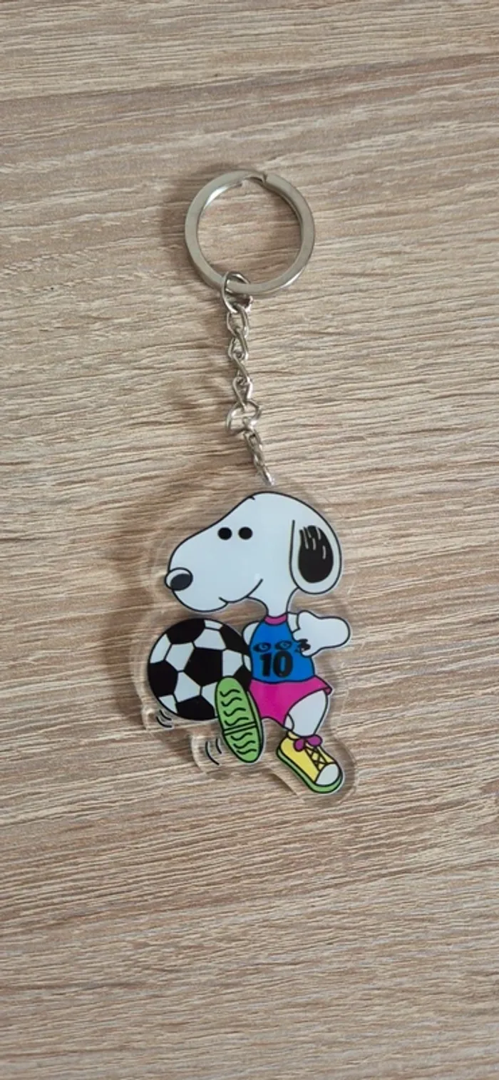 Porte clés 🔑 Snoopy 🐶 - photo numéro 2