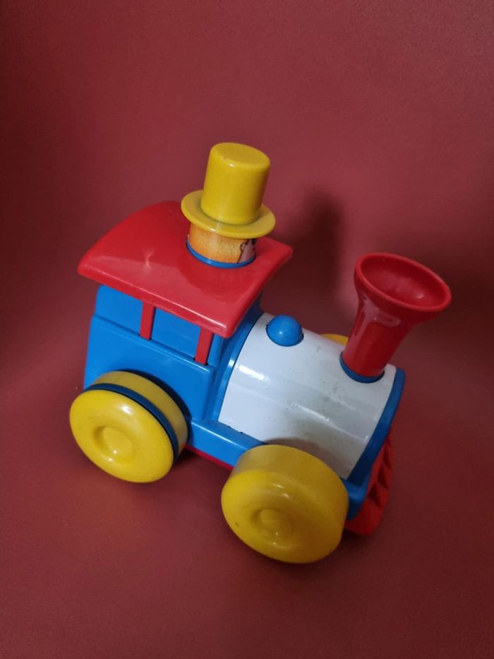 ancien jouet chicco locomotive avec métal et chapeau fonctionnelle - photo numéro 8
