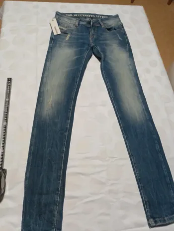 Pantalon jeans homme Diesel taille 34 coupe skinny neuf