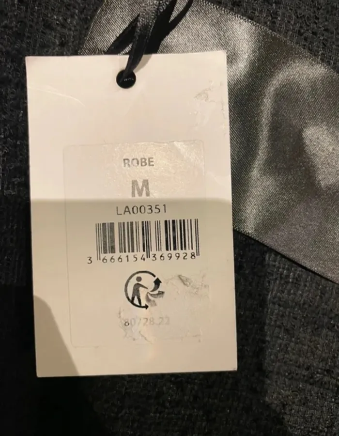 Robe noire manches longues LA CITY neuve taille M - photo numéro 7