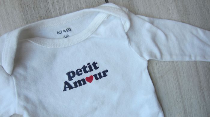 Bodie 6 mois "Petit amour" - photo numéro 2