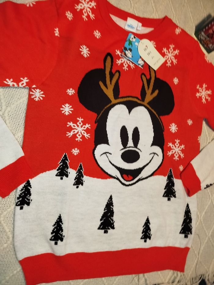 🎅 Pull de Noël Mickey – Taille S – Neuf avec étiquette ! 🐭🎄 - photo numéro 4