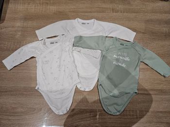 Lot de 3 bodies 6 mois