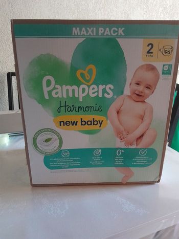 Couche Pampers T2
