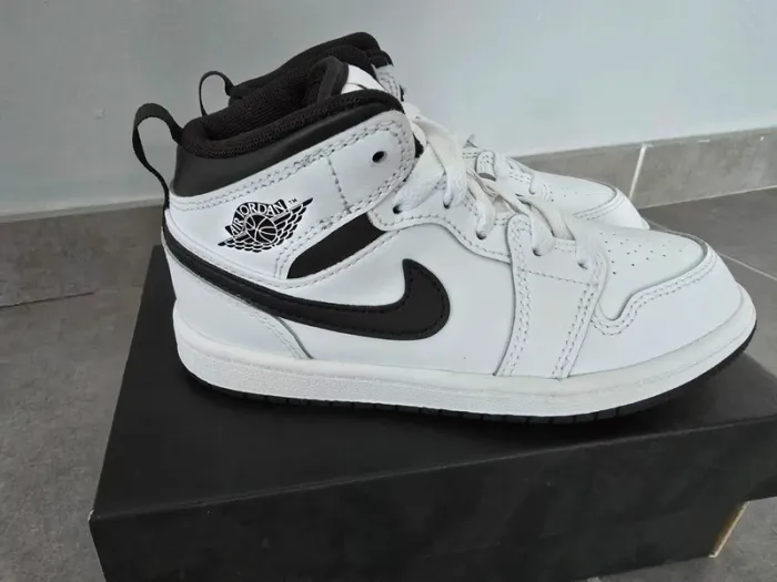 Basket montante Nike Jordan