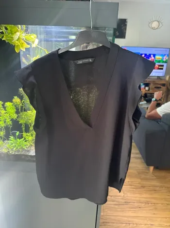 Blouse sans manches volants Zara L