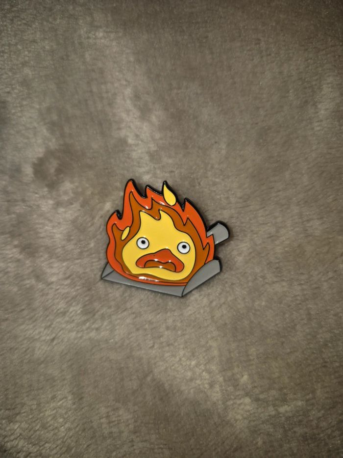 Broche calcifer le château ambulant