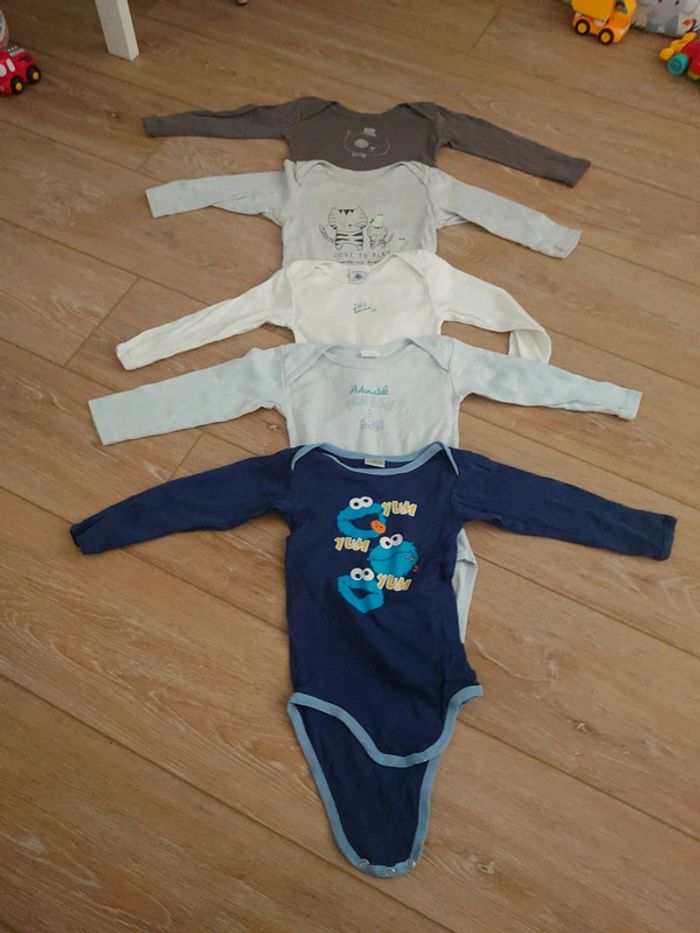 Lot 5 bodies toutes marques