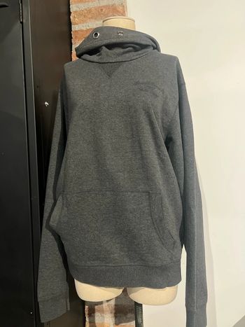 Jolie pull