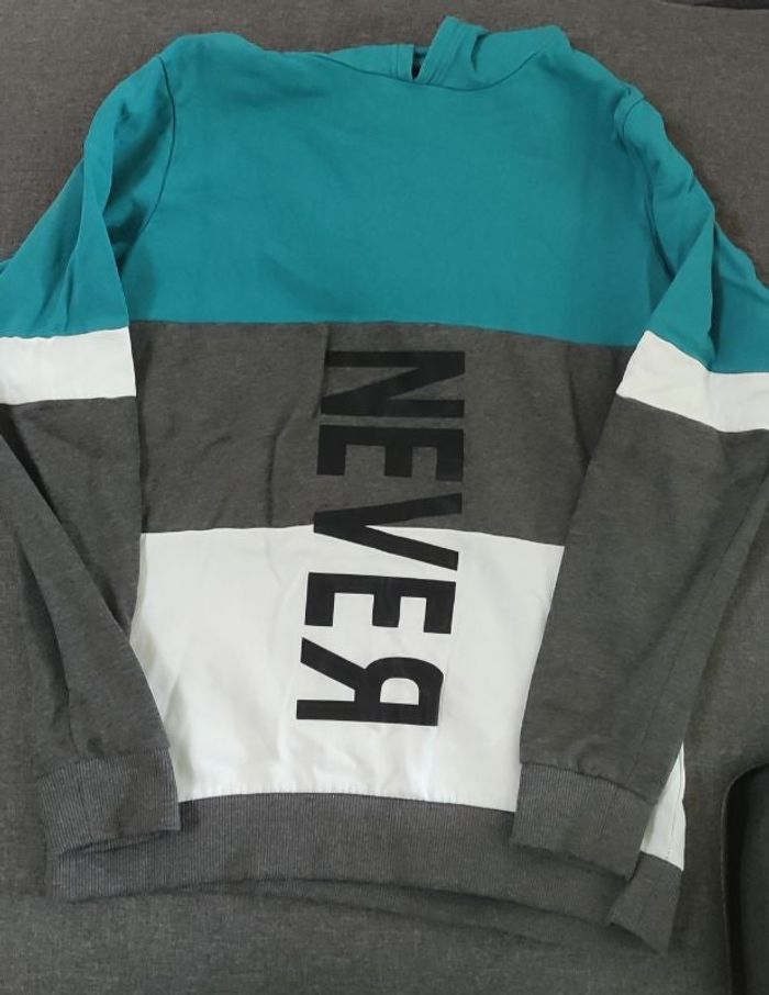 Sweat coloré