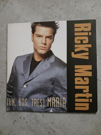 CD 2 titres Ricky Martin un dos tres maria
