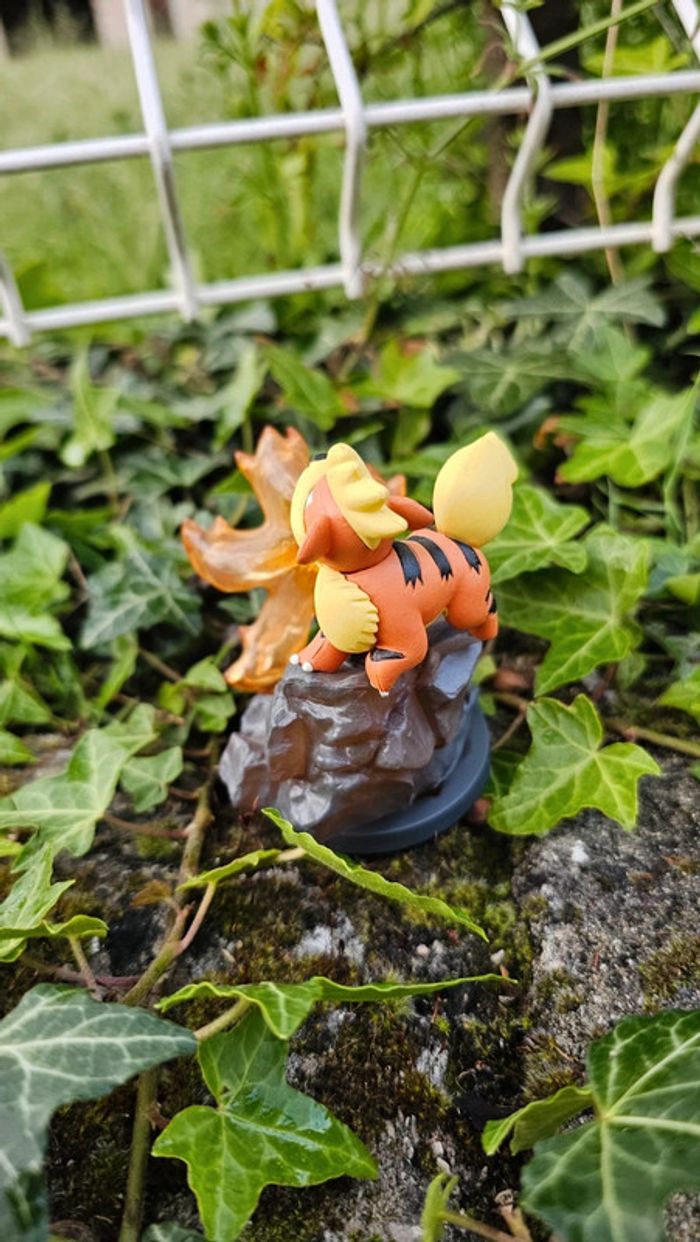Super figurine Pokemon Caninos - photo numéro 6