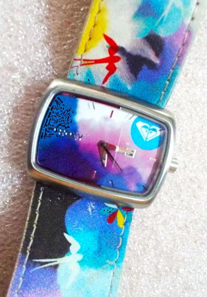 Montre ROXY "Graffo" - photo numéro 2