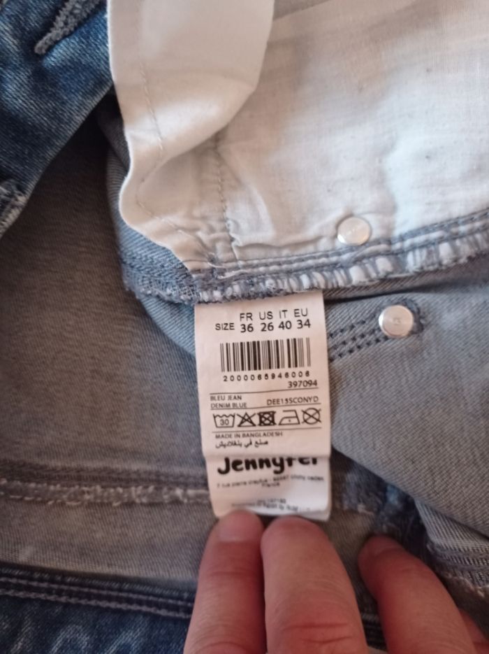 SHORT Jean JENNYFER - photo numéro 4